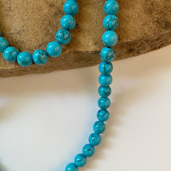 Faux turquoise necklace and bracelet set - Picture 8 of 10